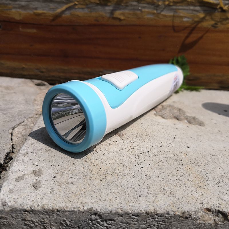 雅格yage新款led充电强光手电筒家居应急照明手电小巧应急灯小手电