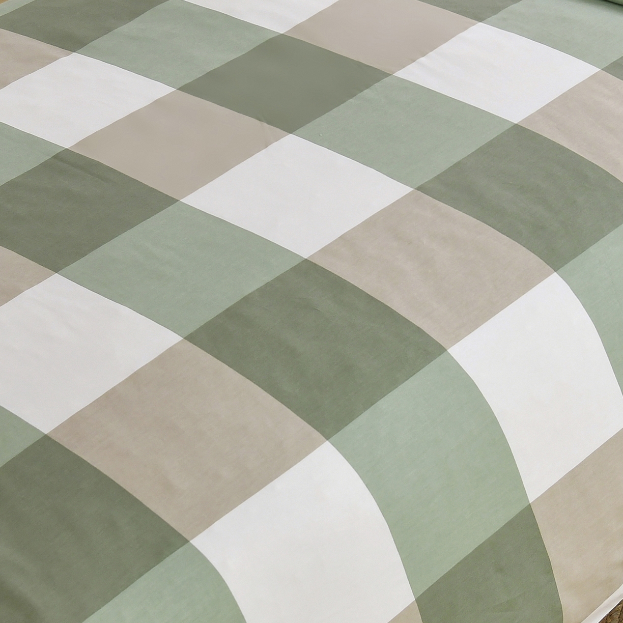 晨 磊宿舍多件套高清大图