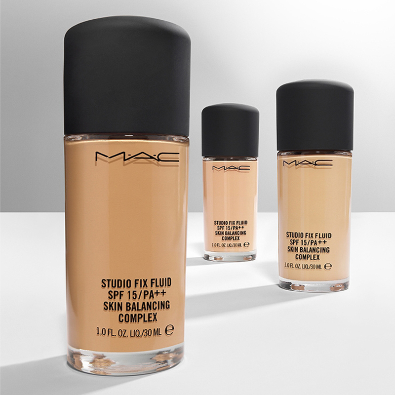 魅可(mac)定制无瑕粉底液30ml 控油遮瑕清透自然持妆不暗沉 nc15自然