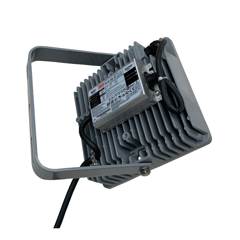LHDQ 领航电器 LHF2107 LED平台灯 100W 220V 冷光 IP65