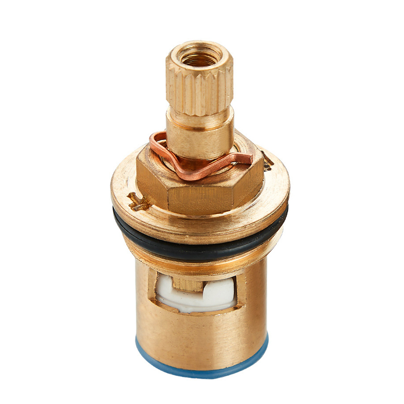 水龙头铜阀芯 4分 个高清大图