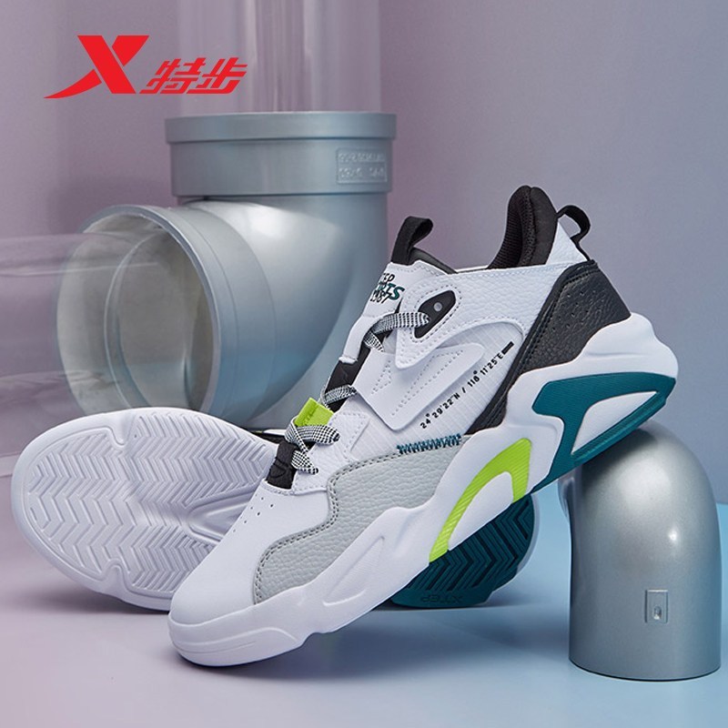 特步峰行男鞋二次元中帮板鞋2021秋季新款休闲皮面防水男士运动鞋