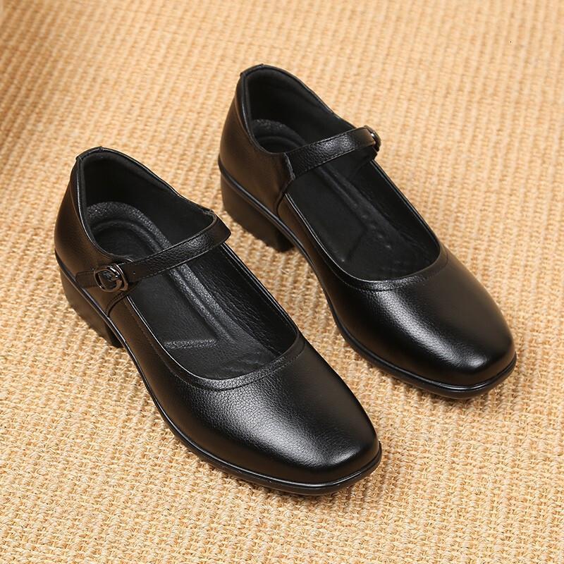 女士皮鞋浅口一字扣单鞋女中跟软皮中年女鞋真皮软底牛皮方头工作鞋女