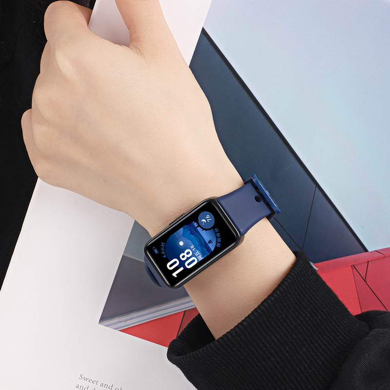 适用华为手环8/9/10表带nfc通用智能运动液态硅胶TPU透气防水表带高清大图