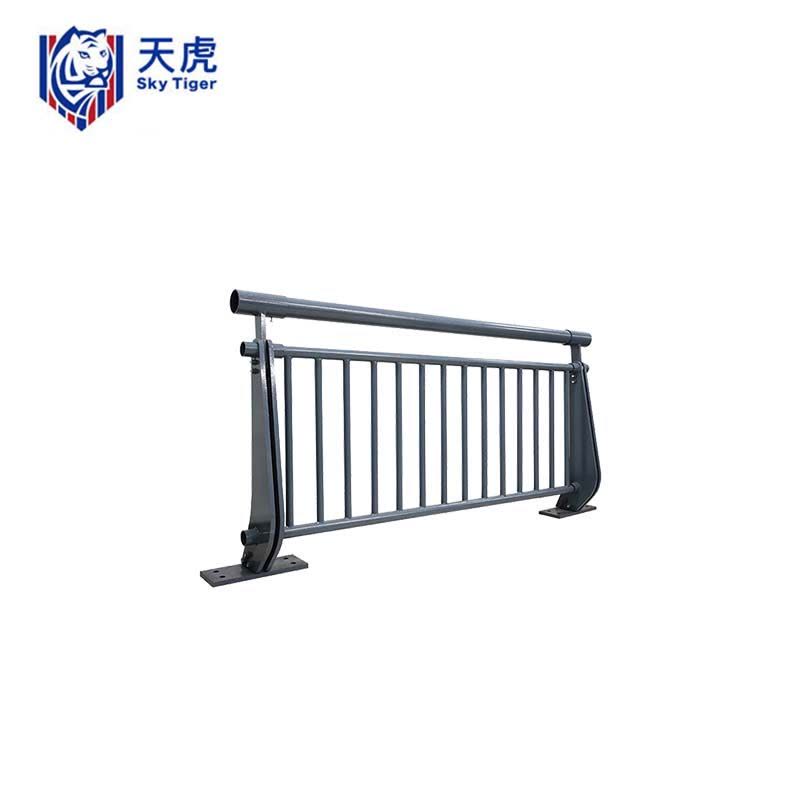 天虎 镀锌钢防撞护栏 1.2米高 米图片