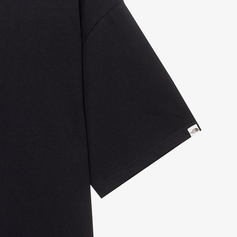 THE NORTH FACE男士运动短袖T恤中心logo设计时尚透气舒适休闲款