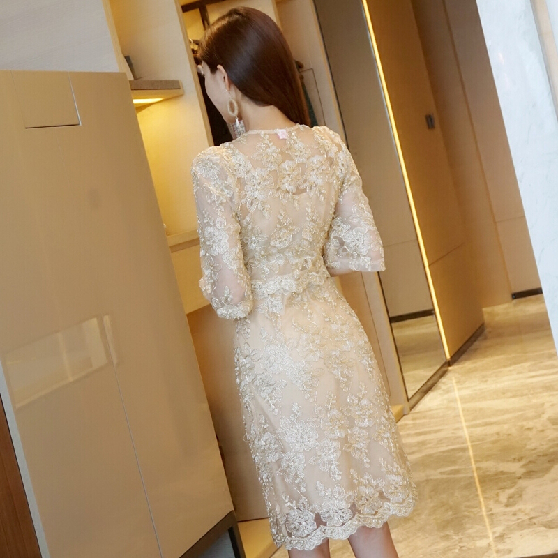 泰国潮牌欧根纱重工刺绣礼服裙名媛复古修身蕾丝连衣裙女中长裙子金色