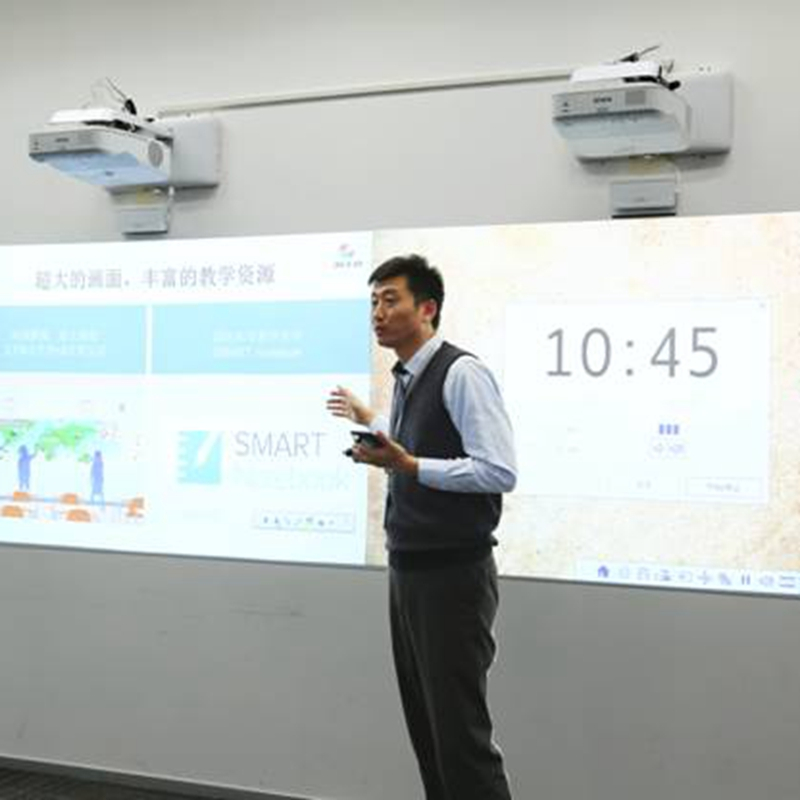无损光学变焦投影仪