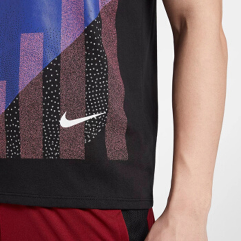 耐克（NIKE）2018年夏季新款男子Dri-FIT Kobe科比速干篮球训练透气休闲短袖T恤 913530-010