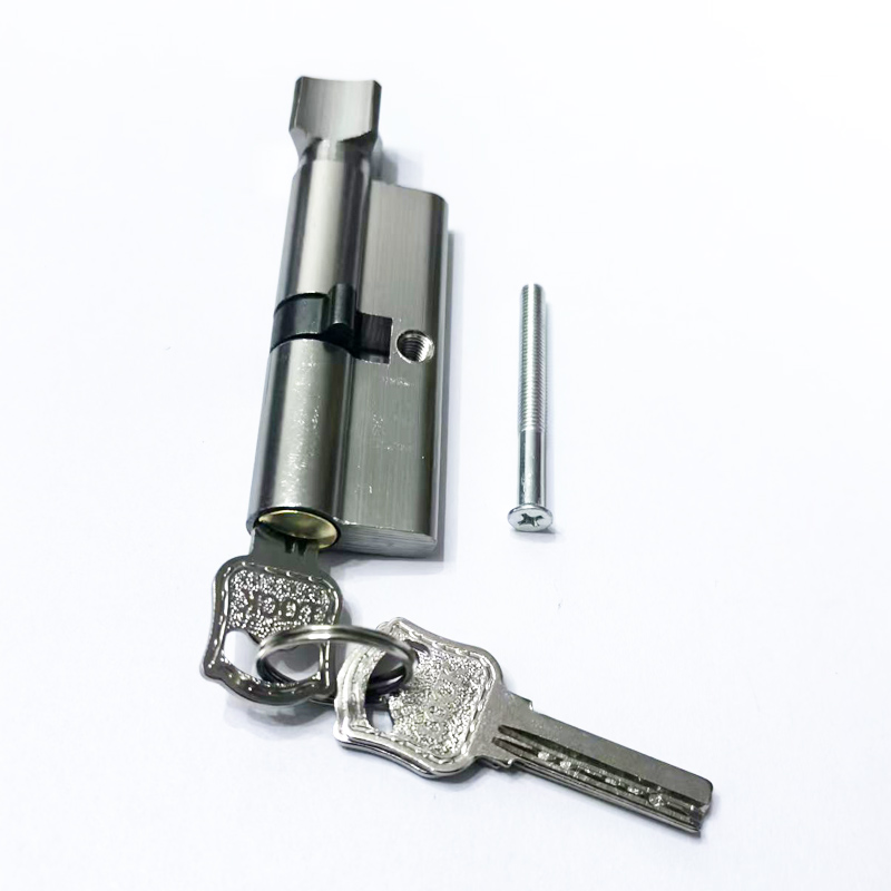 欣欣妍宸 锁芯 小70中 个高清大图