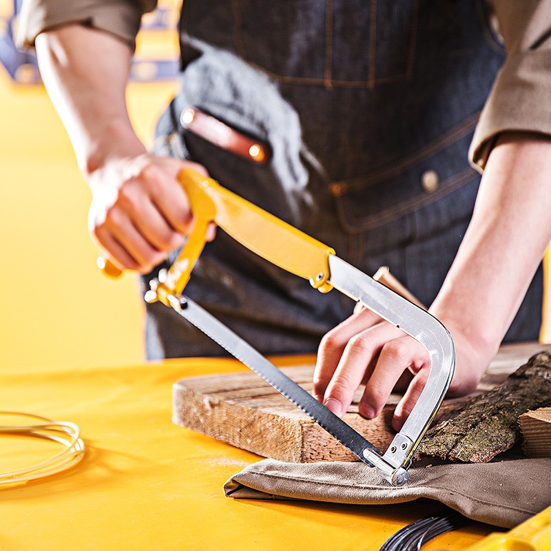 得力锯子家用小型手持金属切割手工锯手动据木工木锯手用小钢锯架