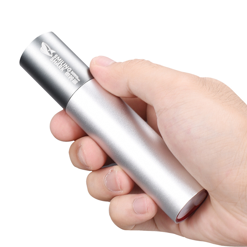 强光便携小迷你可充电超亮多功能防水led学生日常携带野外野营小电筒