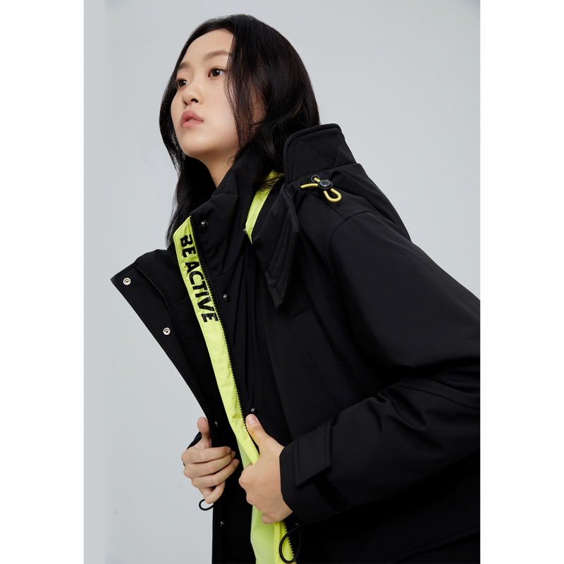 波司登羽绒服2020年新款女收腰撞色鸭绒休闲时尚外套冬风衣白色