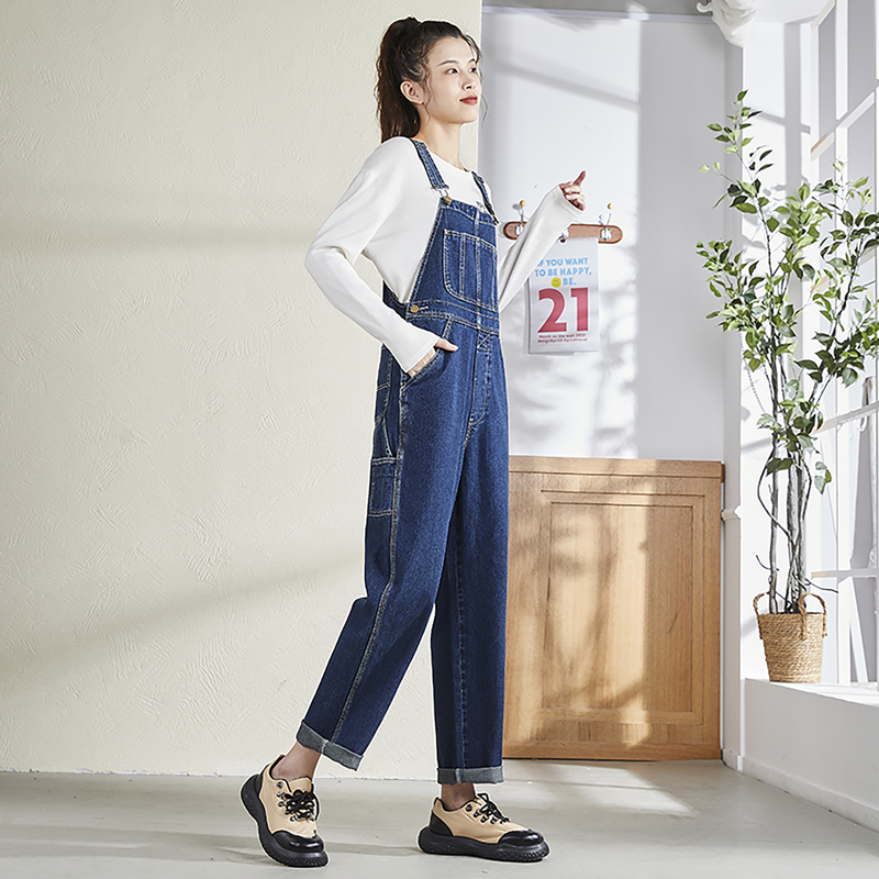 5折价1599元唐狮新款背带牛仔裤女时尚韩版宽松盐系网红阔腿减龄裤子