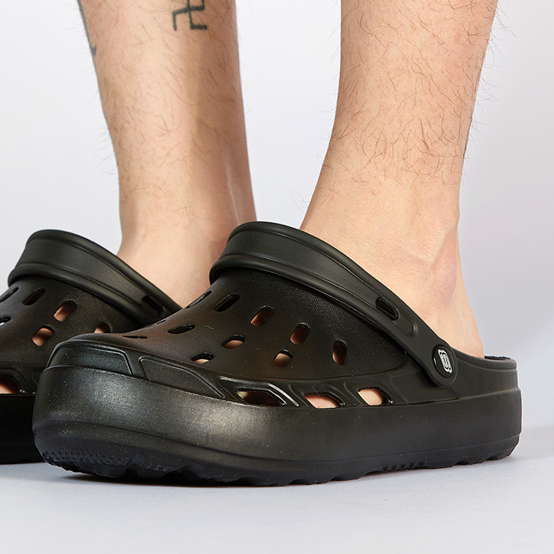 Skechers斯凯奇男子新款洞洞鞋透气运动拖鞋轻便凉鞋243041-BBK ZP高清大图