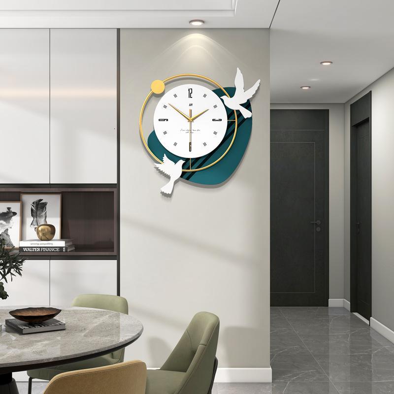 久久达轻奢创意餐厅挂钟装饰现代简约和平鸽几何钟表客厅墙家用时钟