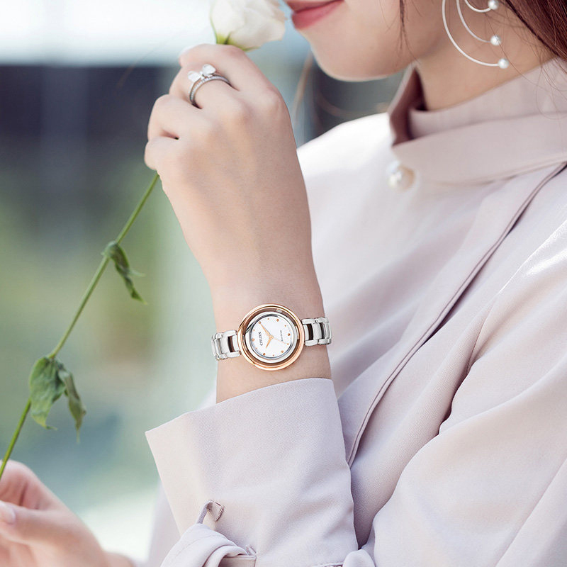 西铁城(CITIZEN)花语风吟系列时尚女表EM0668-83A