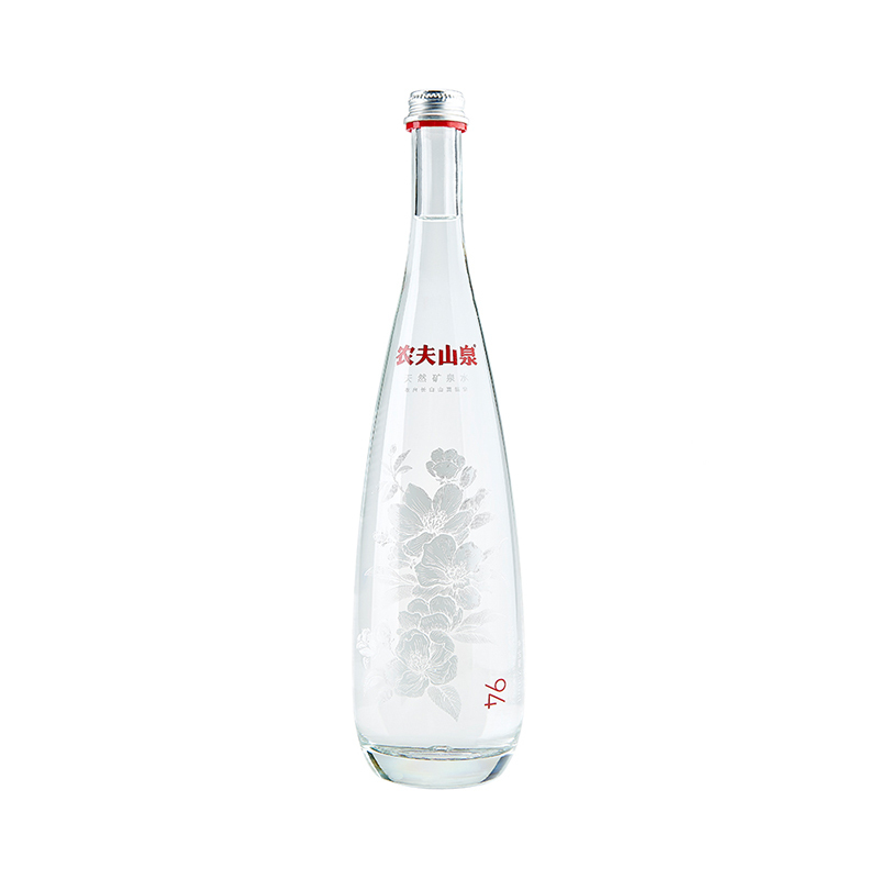 农夫山泉天然矿泉水(玻璃瓶)750ml* 8瓶 整箱(图案随机)