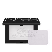 纳斯(NARS) 裸光透明色蜜粉饼10g 化妆品 修容盘 控油持久定妆遮瑕 提亮肤色 细致毛孔