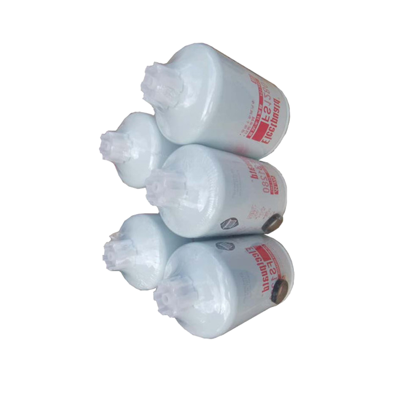 东风EQ1118油水分离器 燃油滤芯 燃油格 燃油滤清器