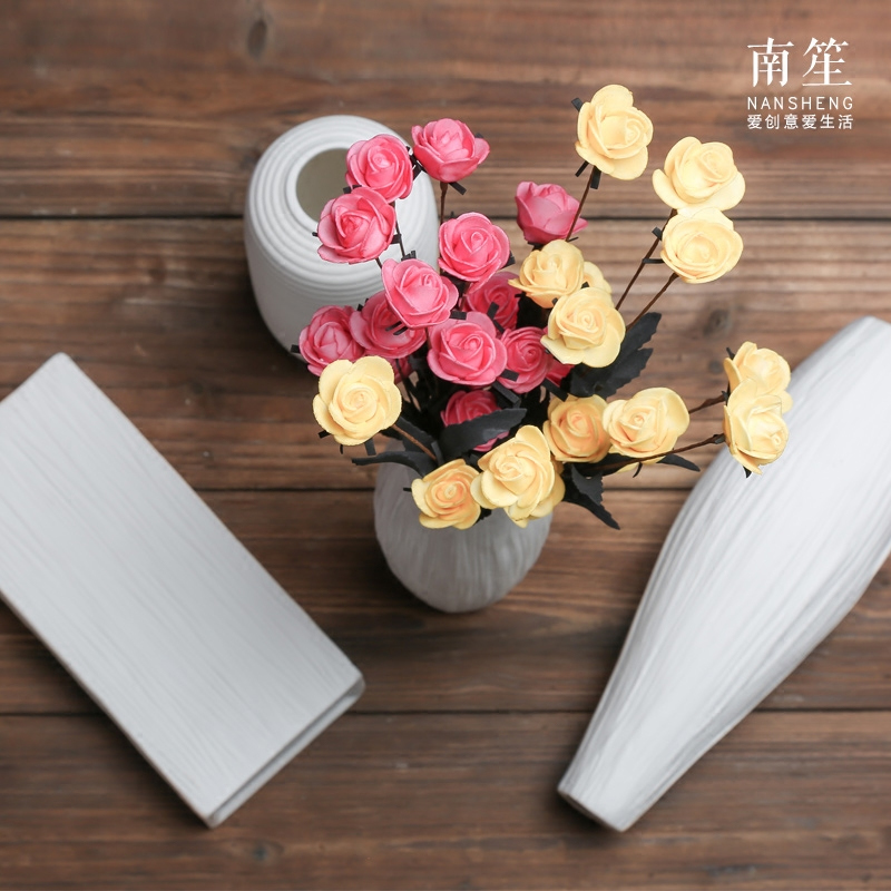 现代简约家居饰品仿真花干花假花陶瓷花瓶摆件台面插花花器 三维工匠 [净瓶]+洋甘菊4束高清大图