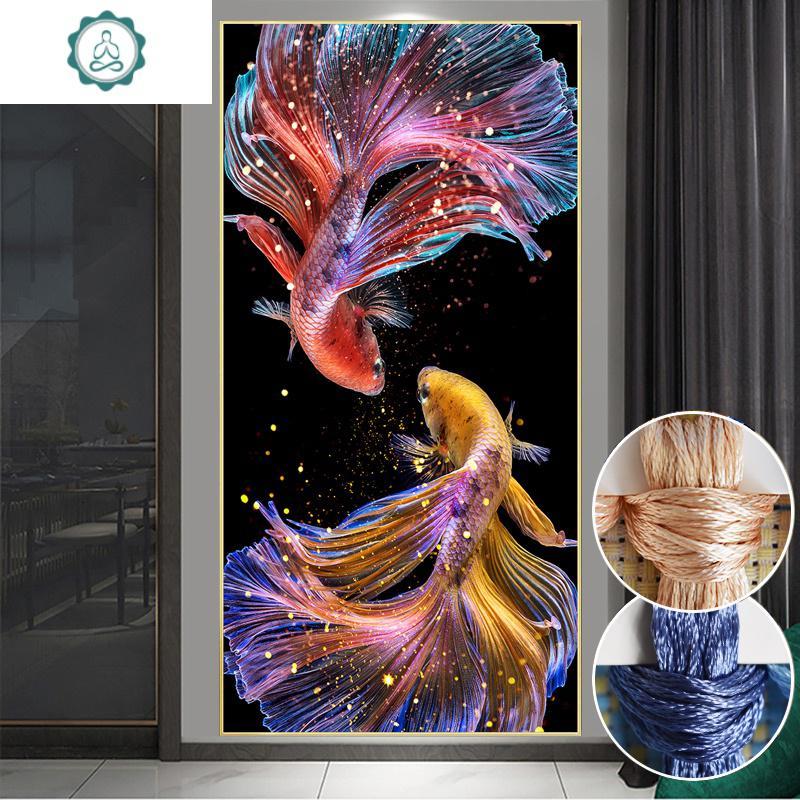 刺绣工艺精致,绣线均匀细密,花型美观大方,具有很好的收藏价值,是一款