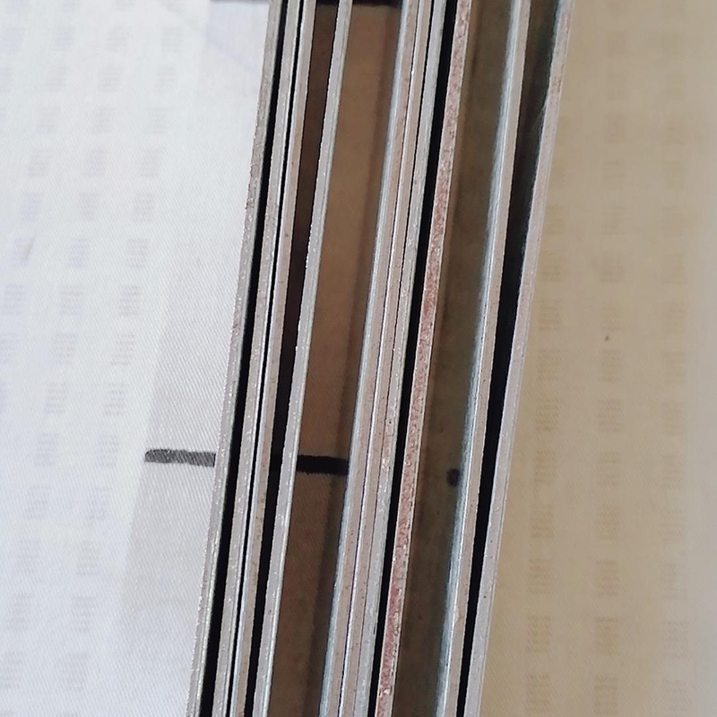 洋蝲蝲 镀锌扁铁 40*40 单位:kg高清大图