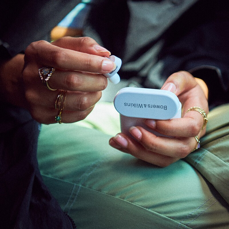 Divoom 点音像素小音箱便携式无线迷你音响蓝牙笔记本游戏电竞悬浮歌词桌面低音炮 糖心粉高清大图