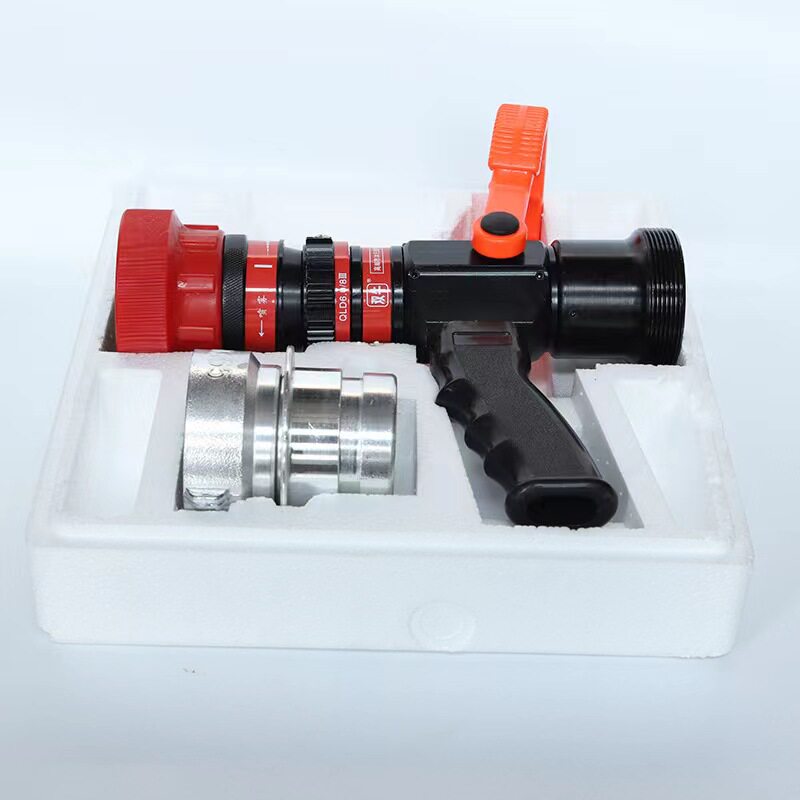 万里达 多功能水枪 喷射模式可调节,喷雾角 度 120 度,水流可从 2 升 /S-8 升/S 进行调节 1个高清大图