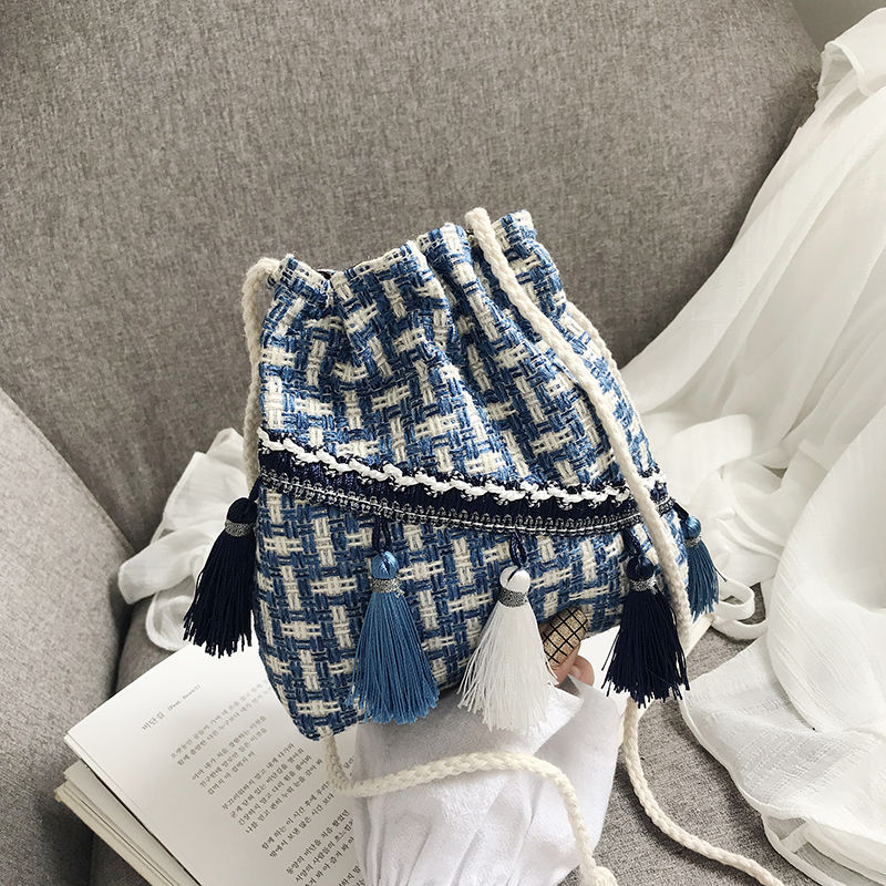 原创汉元素古风包包女汉服日常流苏包袋单肩斜挎包编织百搭水桶包 蓝色