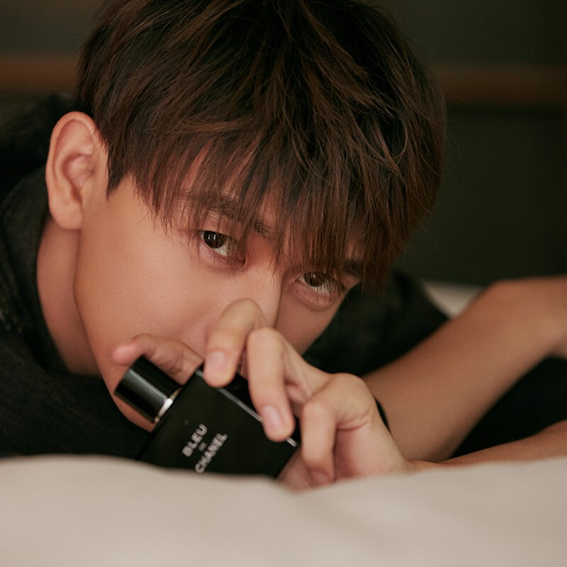 香奈儿(Chanel)蔚蓝男士淡香水100ml 木质香调高清大图