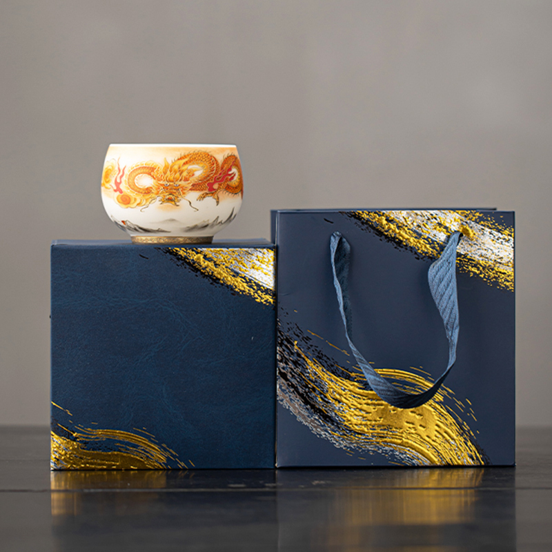 苏氏陶瓷(SUSHI CERAMICS)素烧羊脂玉瓷龙行大运禅定主人杯茶杯国家一级技师王文克老师作品