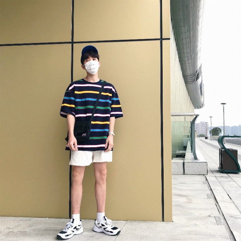 夏季2018年轻短袖男士T恤条纹半袖休闲上衣韩版帅气体恤情侣男装