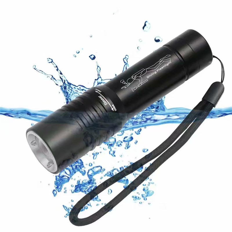 康铭 LED15W强光手电筒含两节电池+充电器-黑色(单位:把)