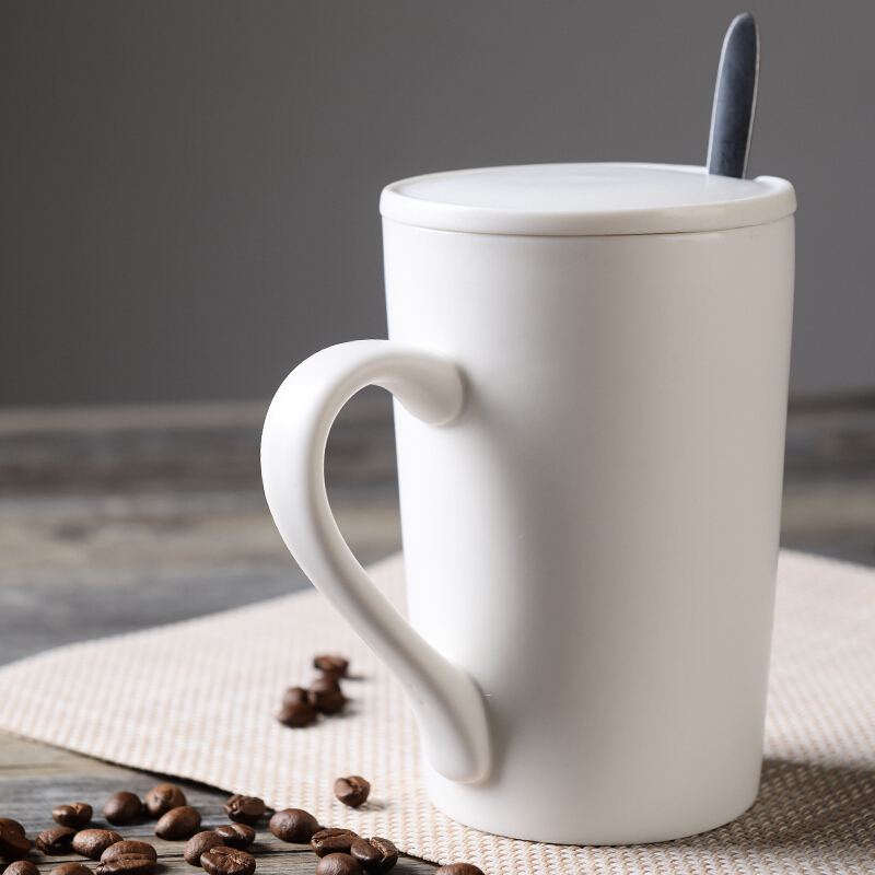 亿嘉瓷魂系列创意陶瓷杯子情侣水杯咖啡杯带盖带勺马克杯牛奶杯160z（AB）