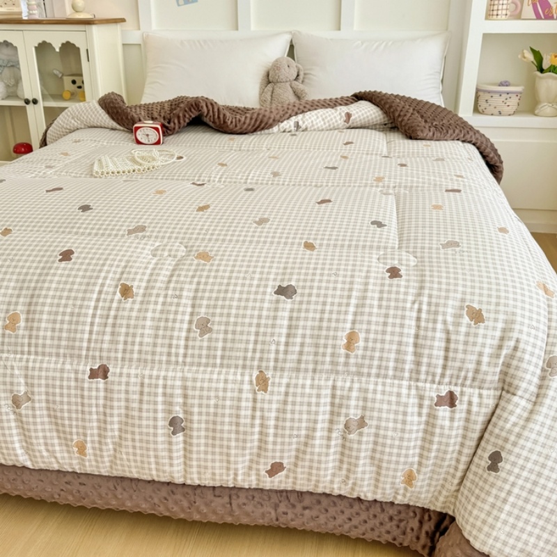 亿洛莱 夏被 150*200cm 3斤 床高清大图