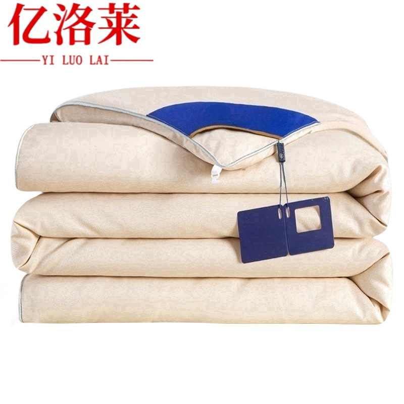 亿洛莱 蚕丝被 200*230cm 4斤 床高清大图