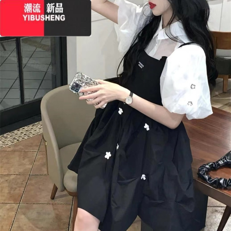 YIBUSHENG茶歇法式黑色吊带连衣裙女季设计感小花背带裙学院赫本风小黑裙