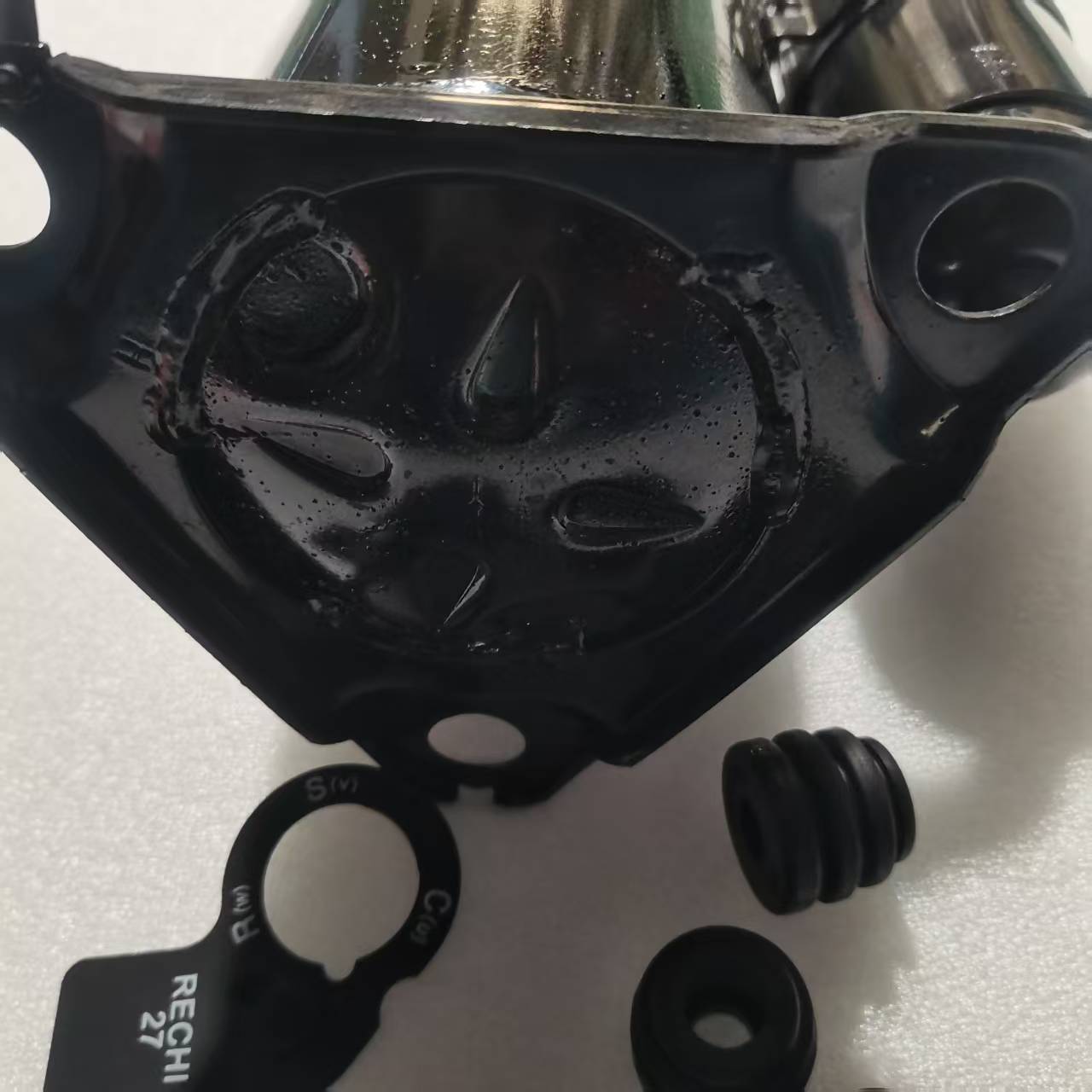 帮客材配 全新原装法迪欧空调 KFR- 35GW/LA1 压缩机 WP098SJ73 - B01 收前务必验货高清大图