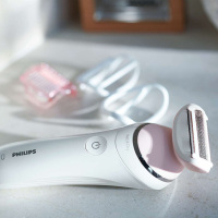 飞利浦(Philips)电动脱毛仪 剃毛器 刮毛器 脱毛机BRL140 女士充电式全身水洗电动刮毛刀单刀网腋下手臂腿部