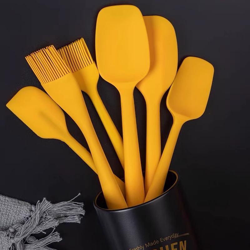 食品级硅胶刮刀锅铲煎铲勺烘焙工具耐高温厨房用油刷打蛋器烤肉夹高清大图