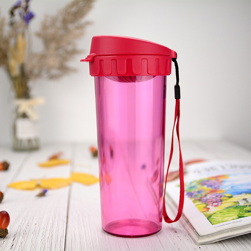 特百惠茶韵塑料杯运动密封防漏带茶隔挂绳水杯500ml红黑粉视频