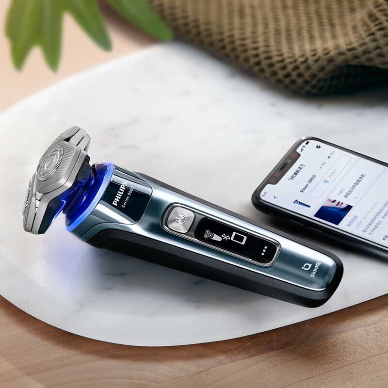 飞利浦电动剃须刀