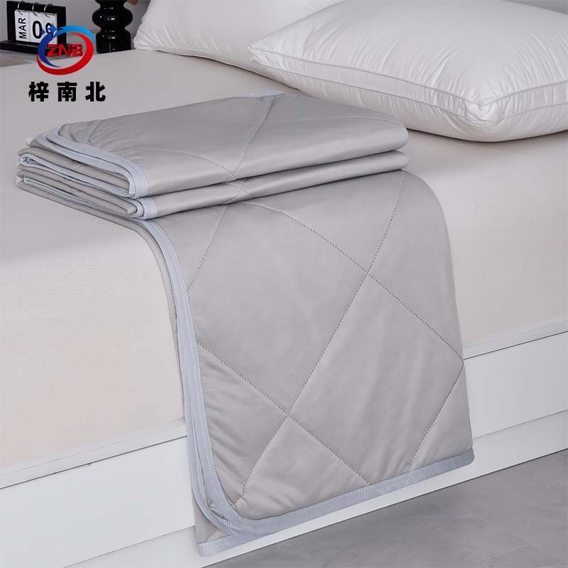 梓南北 抑菌凉感丝夏被空调被 200*230cm 条高清大图