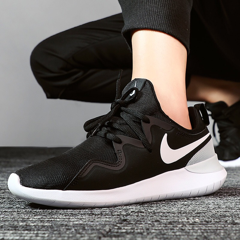 NIKE耐克男鞋女鞋2020春季新款运动鞋休闲鞋轻便跑步鞋AA2160