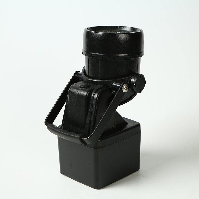 盛王盛荣轻便式多功能强光灯高清大图