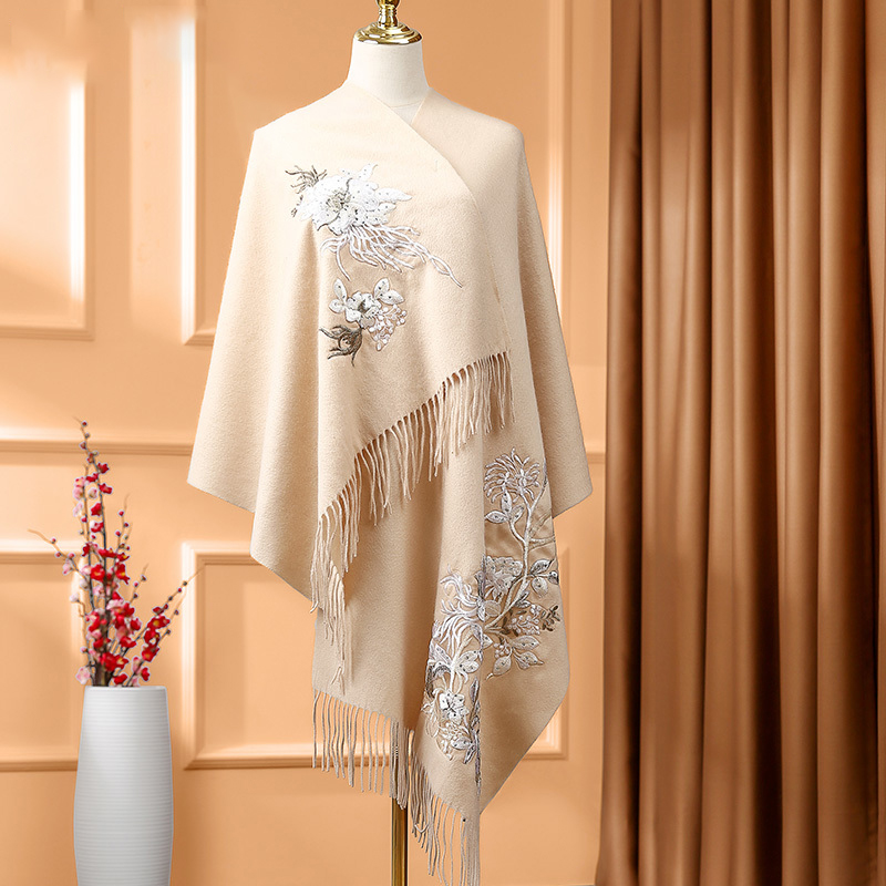 恒源祥羊毛围巾无羊绒披肩妈妈中老年妇女斗篷婆婆秋冬季驼色披风 WLSPT21Q020米色