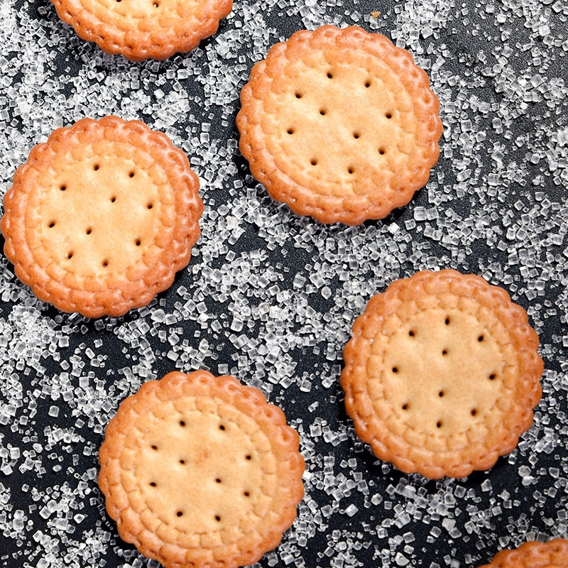日式小圆饼海盐味咸香小饼干休闲好吃的网红零食品大礼包批发