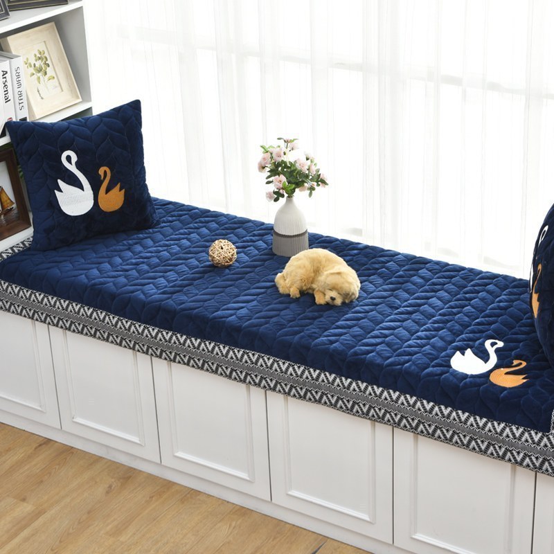 汐岩飘窗垫毛绒窗台垫秋冬阳台垫子飘窗装饰可定制防滑榻榻米垫美式 天鹅无裙摆-藏青90*180cm