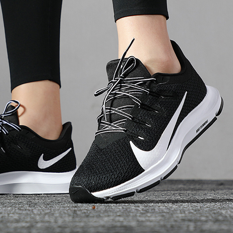 NIKE耐克女鞋2021冬季新款QUEST 2运动鞋轻便网面透气跑步鞋